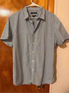Banana Republic Luxury Touch Camden Fit Blue Check Short Sleeve Button Shirt